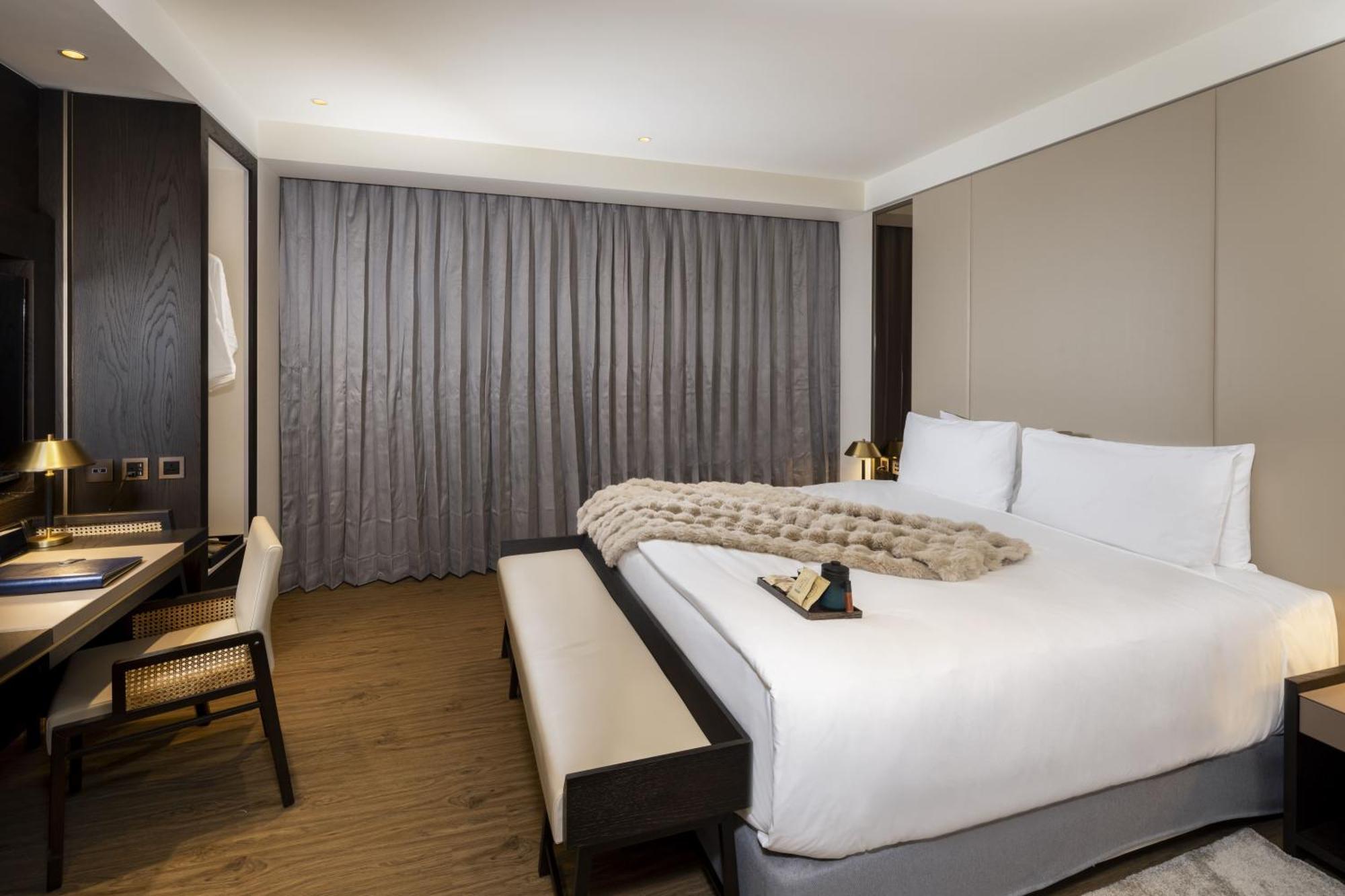 Voyage Kaohsiung By Cosmos Oasis Hotel Екстериор снимка