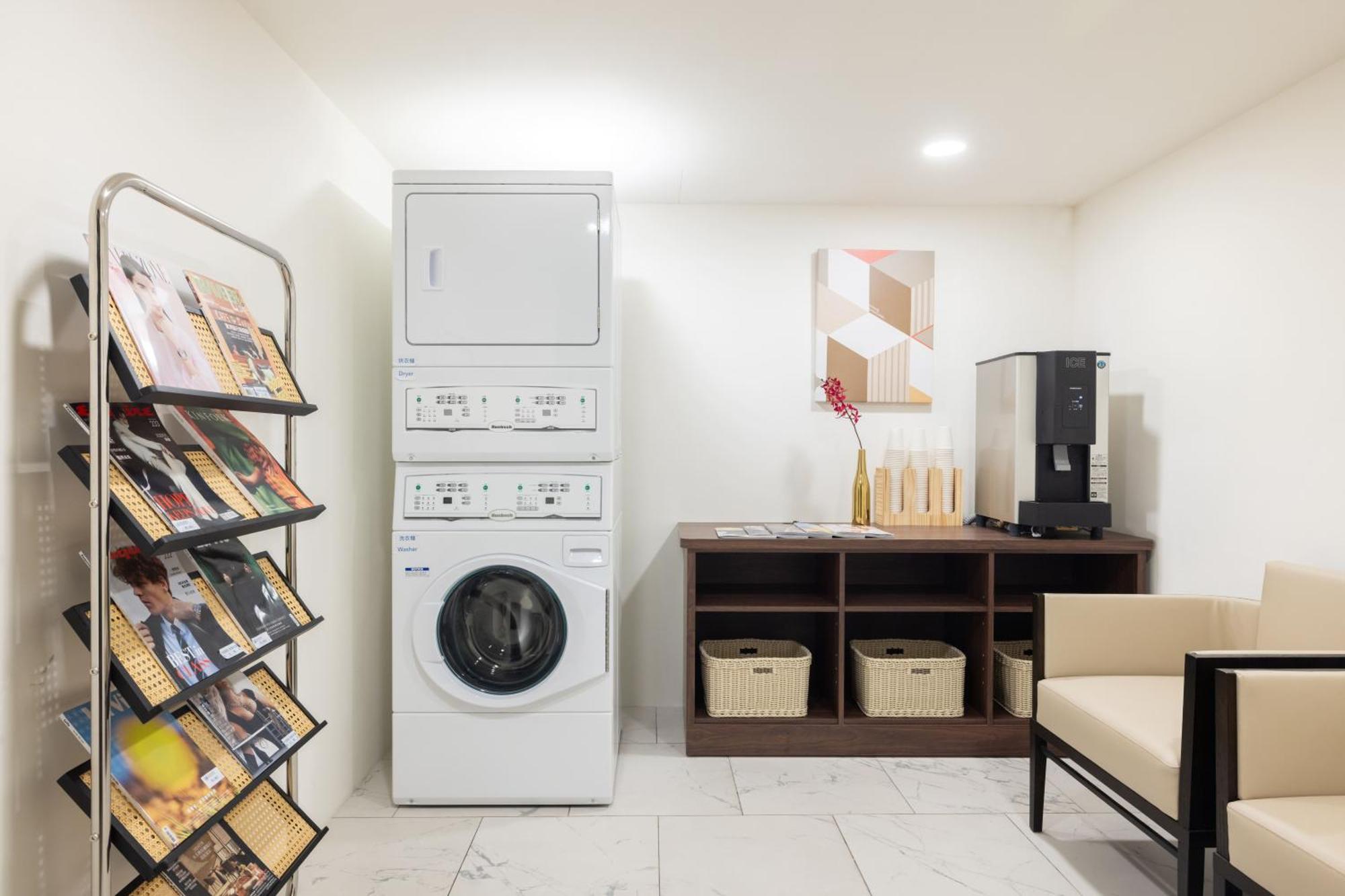 Voyage Kaohsiung By Cosmos Oasis Hotel Екстериор снимка